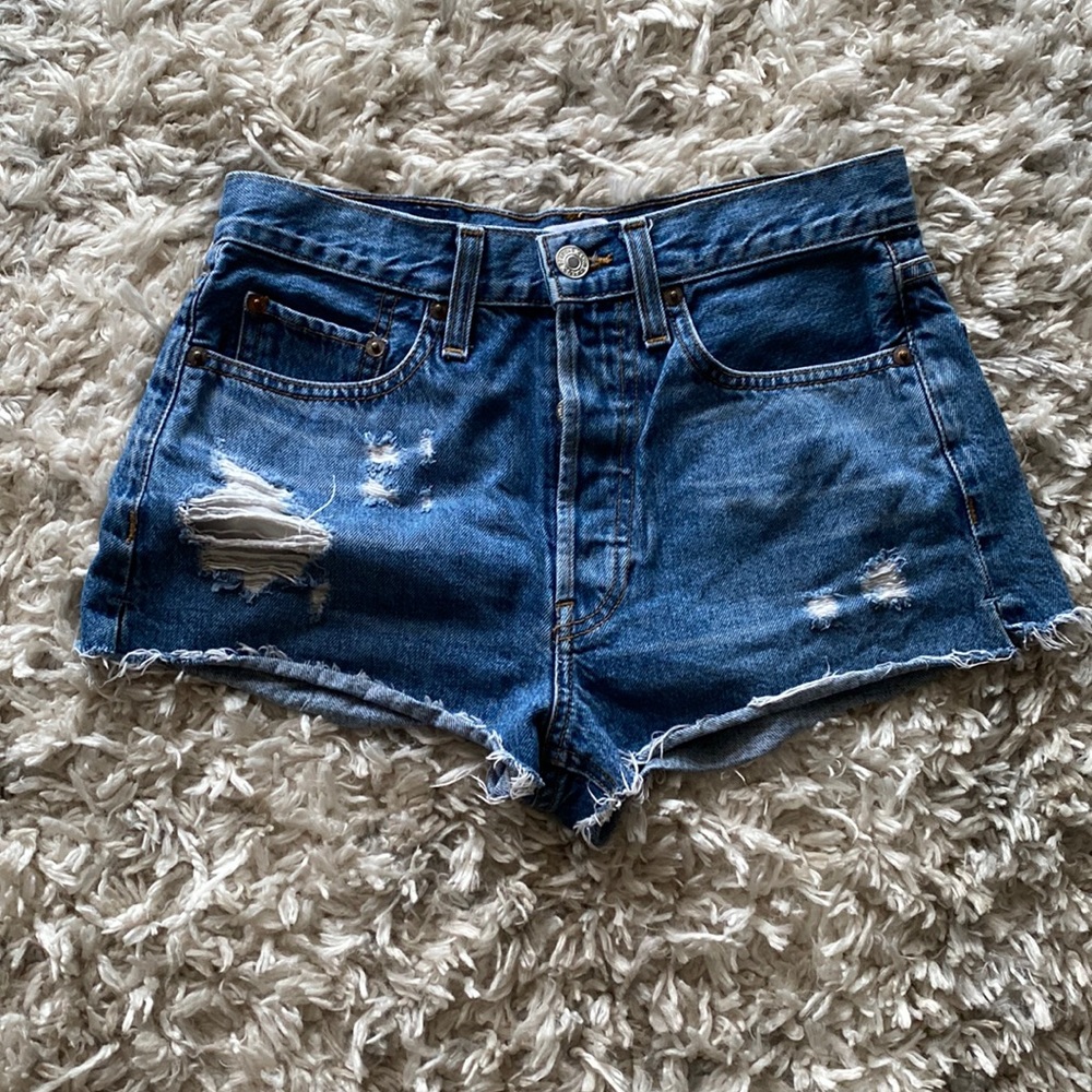 Re/Done blue wash shorts